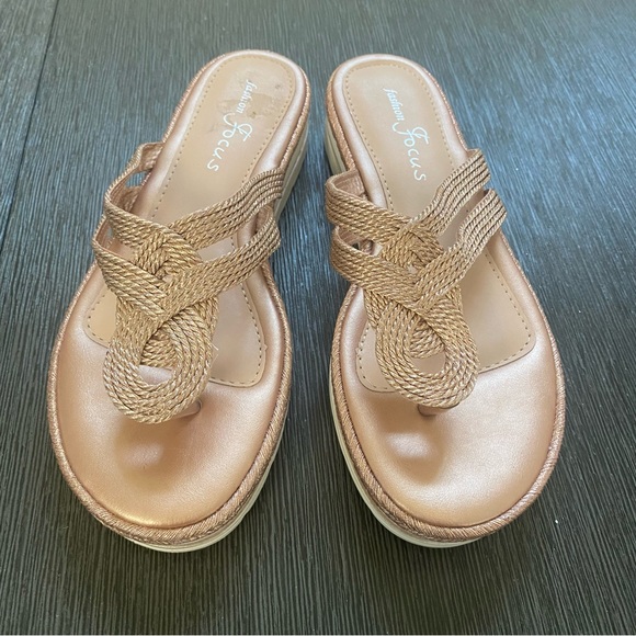 Fashion Focus rose gold sandals size 6 - Picture 2 of 5